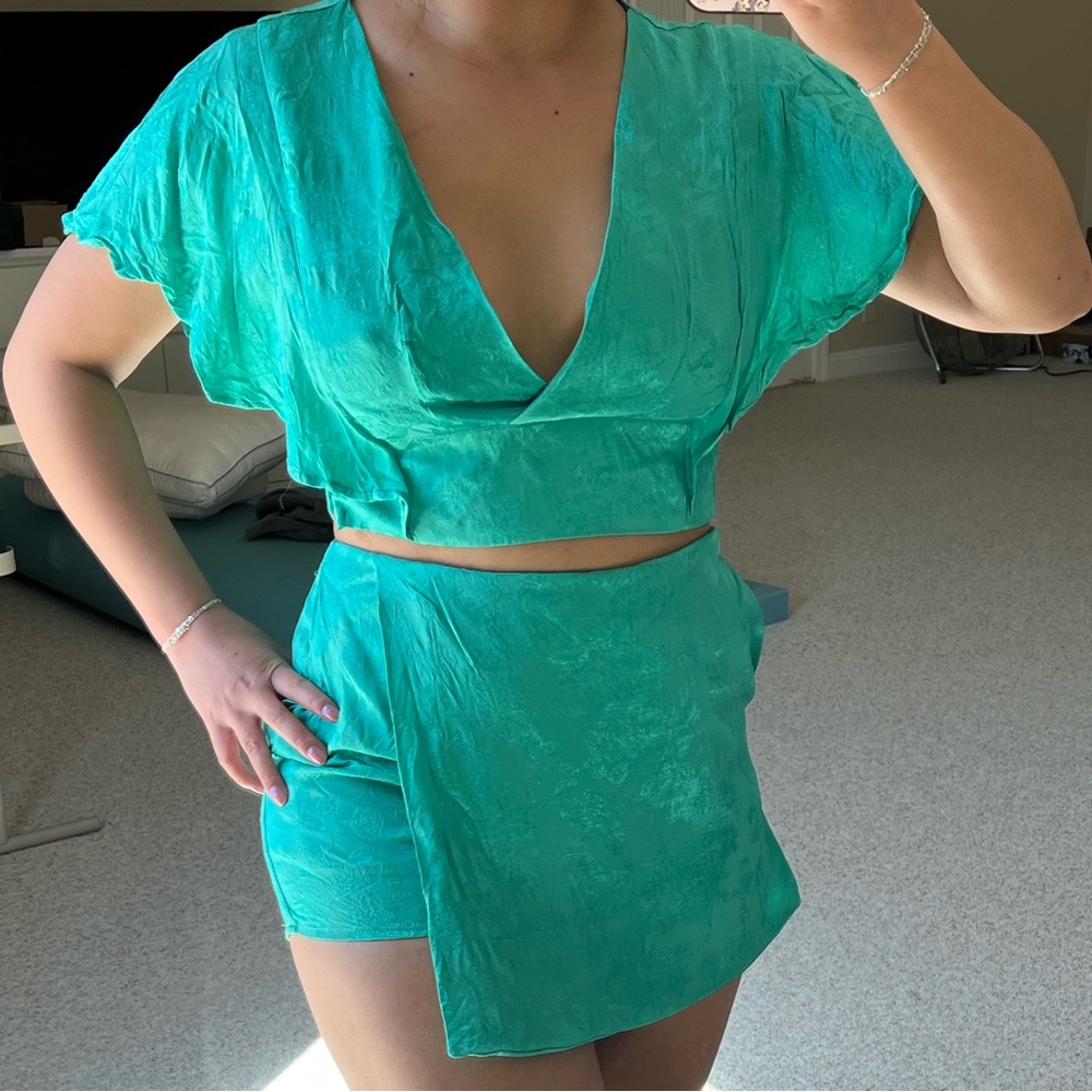 Forever 21 Teal Matching Set - Flutter Sleeves & … - image 3